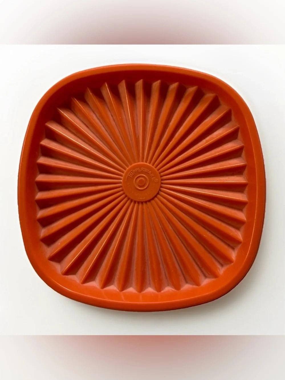 2 Vintage Tupperware Orange Servalier Replacement Lids 841-4 841-5 Square 6.5